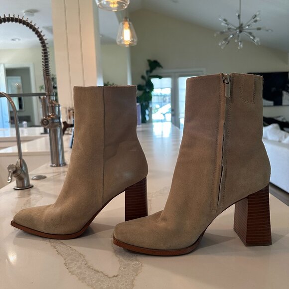 Sam Edelman Tan Suede Boot Heels / Booties - Size 8 - Picture 1 of 8